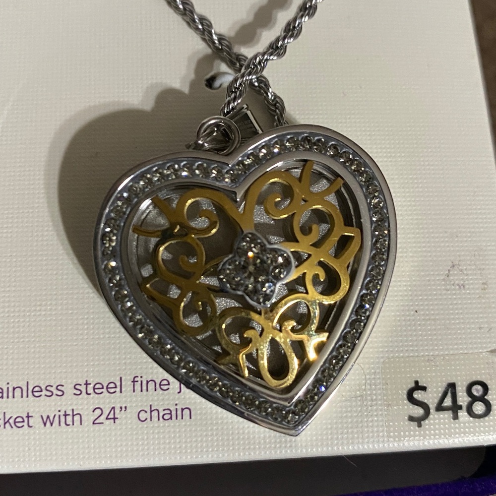 Hallmark Stainless Steel Fine Jewelry Heart Locket Necklace 24 Inch Chain/Case - Picture 17 of 17